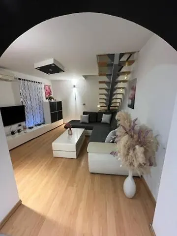 Apartma Sia アパート *